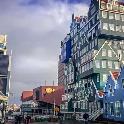 Private Tours to Zaanse Schans, windmill house, Volendam, Marken 5