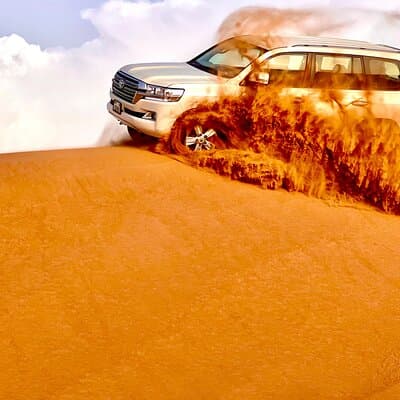 Dubai: Red Dunes desert safari pick up by 4WD, BBQ & live shows
