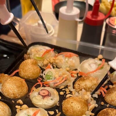 Takoyaki Party & Shinjuku Night Tour in Tokyo ※Unlimited Drinks 5