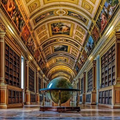 Day Trip to Fontainebleau : Horse Riding, Gastronomy and Castle 5