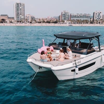 Private Charter in Catamaran Alexa by Barcelona 12 pax 2/4/8 HS 2