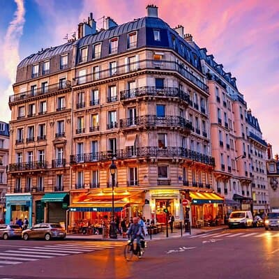 Private Tour with Tickets to the Louvre Museum & Crepes 5