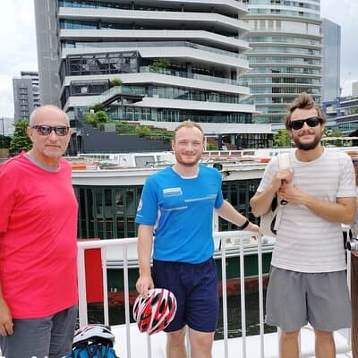 Tokyo Private Sightseeing Tour by Bike with Water Bus