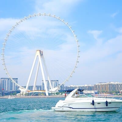 Dubai: Private Yacht Cruise on a 34 Ft Yacht 4