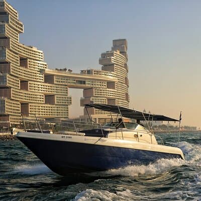 2Hours and 30Minute Private Boat Tour in Dubai