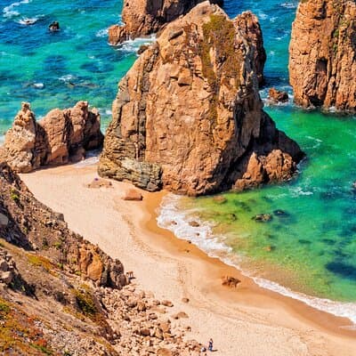 Private Paradise Beaches and Famous Beach Bars Tour in Lisbon 3