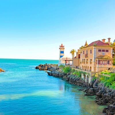 Private Paradise Beaches and Famous Beach Bars Tour in Lisbon 4