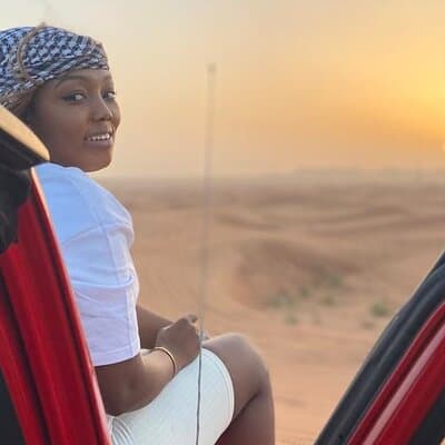 Desert Safari Dubai - Premium Flip-Top Roof Jeep Safari 4