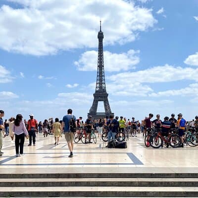 Private Eiffel Guided Tour with Hotel Pick-Up 3