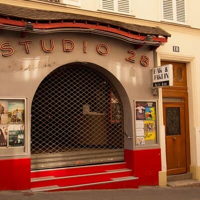 Iconic Amelie Movie Locations - Private Tour with Friendly Guide 5