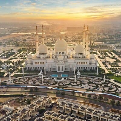 Private Abu Dhabi City Tour with Sheikh Zayed Moque
