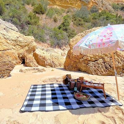 Private Paradise Beaches and Famous Beach Bars Tour in Lisbon