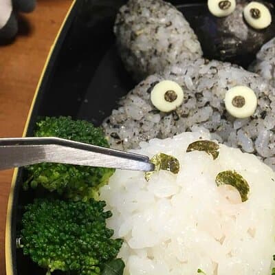 Making a bento box with cute character look in Japan