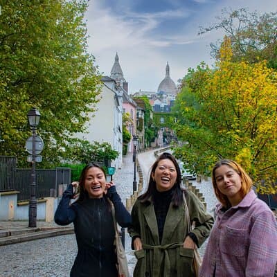 Paris Montmartre Walking Tour: Art & Rebel Legacy - Small Group