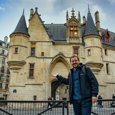 Paris Le Marais Walking Tour: An Incredible History - Small Group