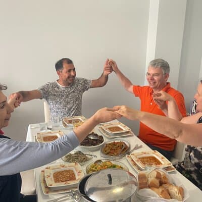 Traditional Family Dinner in Istanbul with with Eastern Family 5