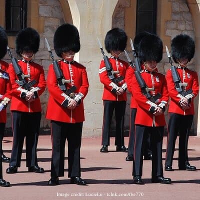 Royal London: Private Half-Day Tour with Horse Guards Parade