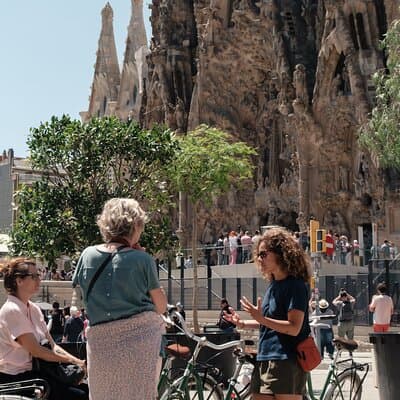 3-Hour Private Gaudi Bike Tour
