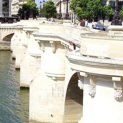 Île de la Cité Private 2h Tour with Latin Quarter & Seine River 3