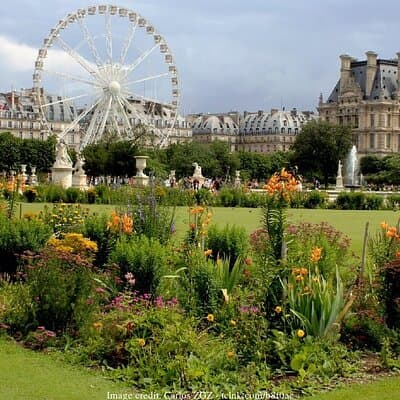 Paris Historic Private 3-hour Walking Tour with WWII Landmarks