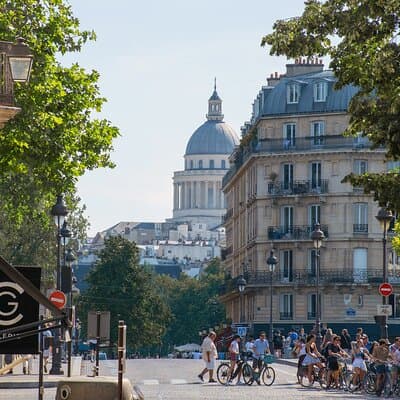 Paris E-Bike Private Tour: Discover the City Highlights in 3hours 4