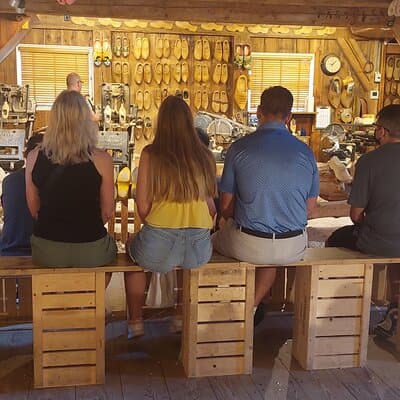 Private Tour Zaanse Schans Windmills, Volendam & Marken 3