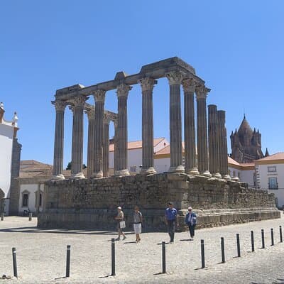Private Tour to Évora with Wine tasting