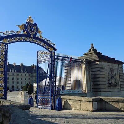 Skip-the-line Les Invalides Army Museum Paris Private Tour 3