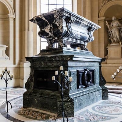 Skip-the-line Les Invalides Army Museum Paris Private Tour 5