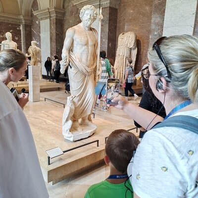 Kid-Friendly Paris Louvre Museum Private Tour 3