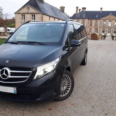 Private transfer from Paris or CDG / ORY airport to Versailles 5