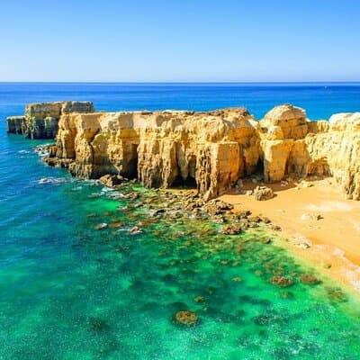 Transfer from Lisbon to Algarve with stop in Evora 5