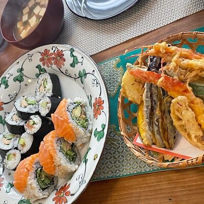 Small Group Sushi roll and Tempura Cooking Class in Nakano