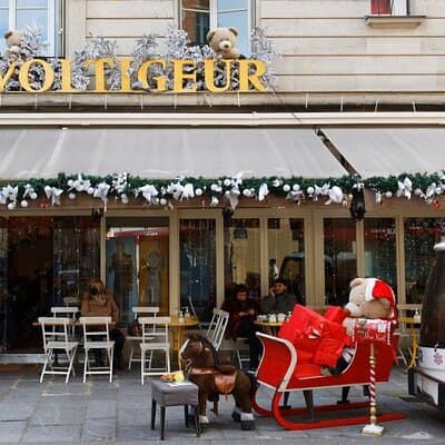 Paris Christmas Tour with a Local Guide: Custom & Private 5