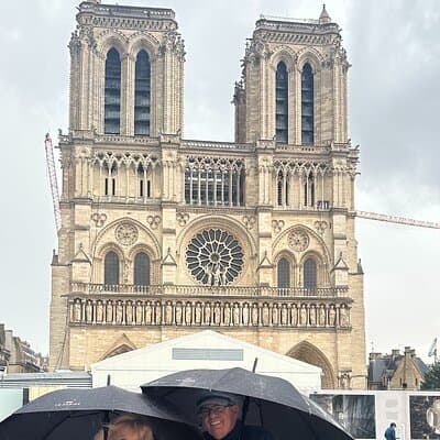 Private Paris tour By Minivan, private guide, Champagne(optional) 5