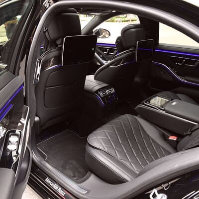 Departure Transfer: Paris City to Paris Airport CDG by Luxury Car 2