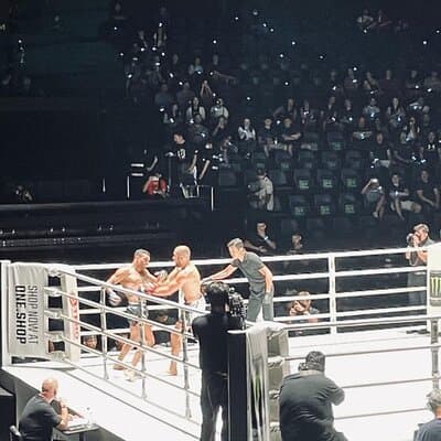 Dinner, Drinks and Friday Night Lumphini Muay Thai Experience 5