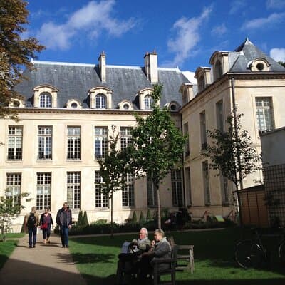 Wine Your Way Through the Marais 3
