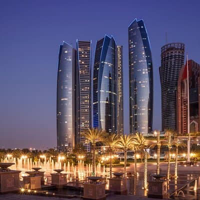 Abu Dhabi Tour in Private 4x4 with Grand Mosque, Louvre & Ferrari 4