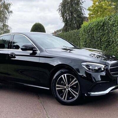 Arrival Private Transfer Paris Airport CDG to Paris by Sedan 3