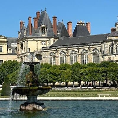 Private tour of the Great Christmas of Vaux le Vicomte and Fontainebleau 5