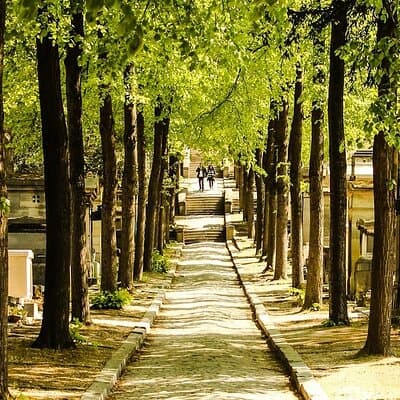 Private tour of Père Lachaise cemetery 2