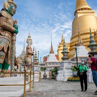 Grand Palace & Wat Arun Immersive Guided Walking Tour 3-Hour