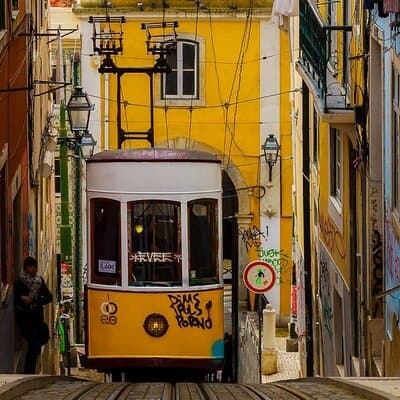 Lisbon Private Tour (2 Hours) by Electric Tuk Tuk