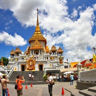 Halfday Join Bangkok City and Temple Tour with Selfie Spots