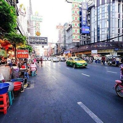 Halfday Join Bangkok City and Temple Tour with Selfie Spots 5