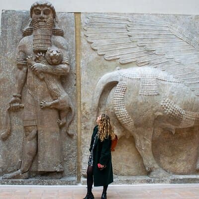 Louvre Exclusive Tour – Private Guide & Hotel Pickup in Paris 4