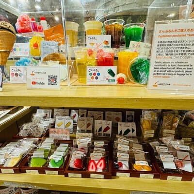 Tokyo: Traditional Japanese Food Sample Making in Asakusa 2