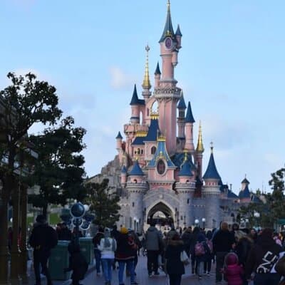 Private Transfer From Airports to Paris