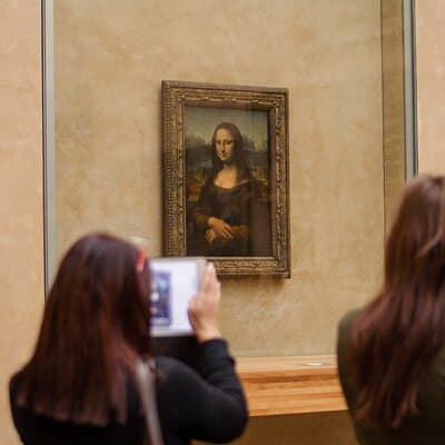 Private Day Tour in Paris with Louvre Tickets 4
